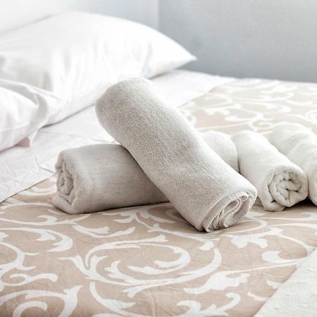 tuGuest Aben Humeya Apartment Granada Bagian luar foto